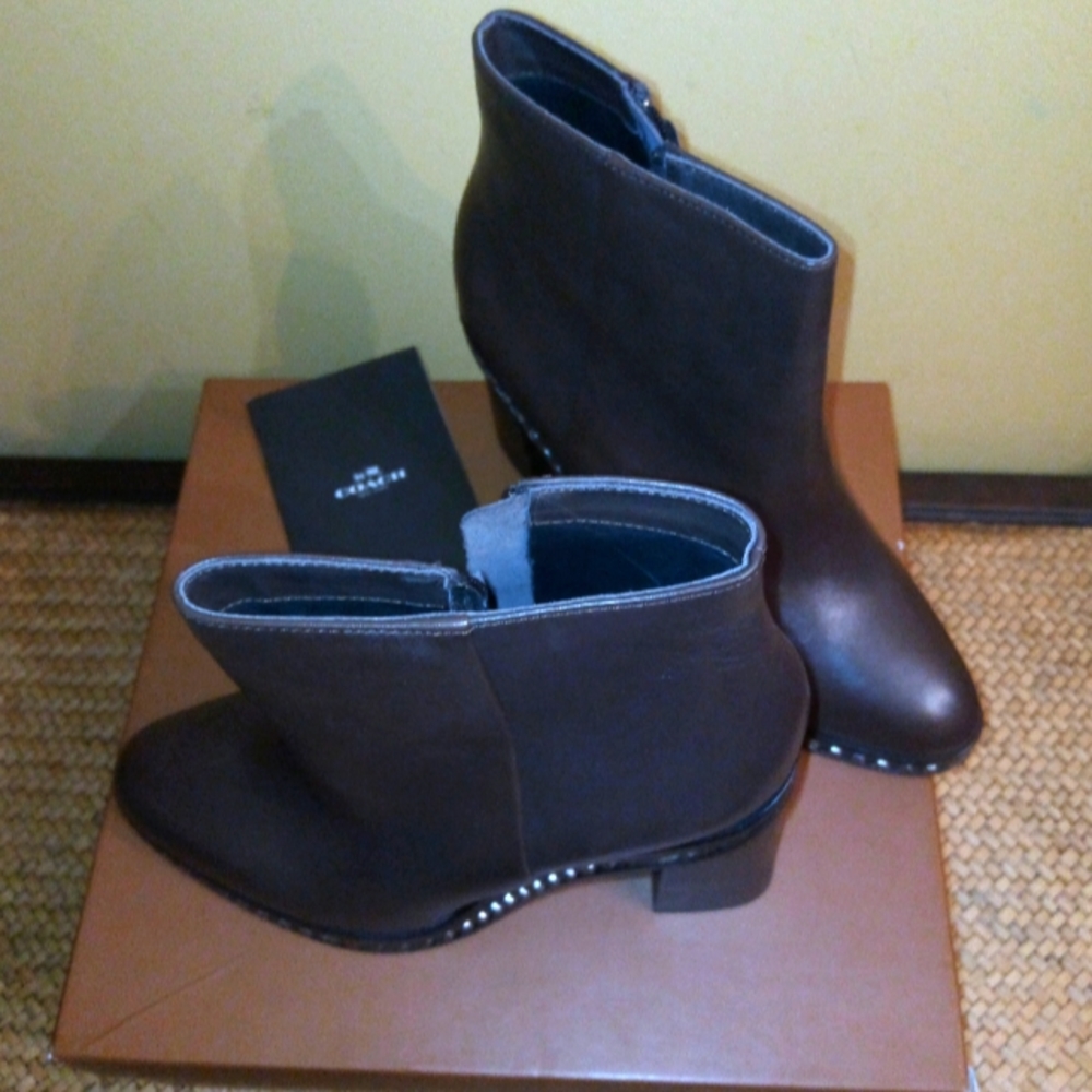 Coach Studded Justina Bootie in Brown Sz 10 NWT - Picture 15 of 16